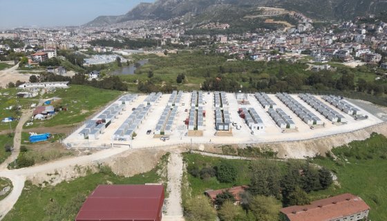 CENGİZ TOPEL HATAY SUBAŞI KONTEYNER 170 HANEKLİK SOSYAL DINATI 4.000 KİŞİLK YAŞAM ALANI